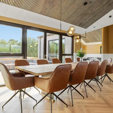 Beautiful In With Sauna