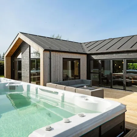 Cozy Home In Hadsund With Sauna *