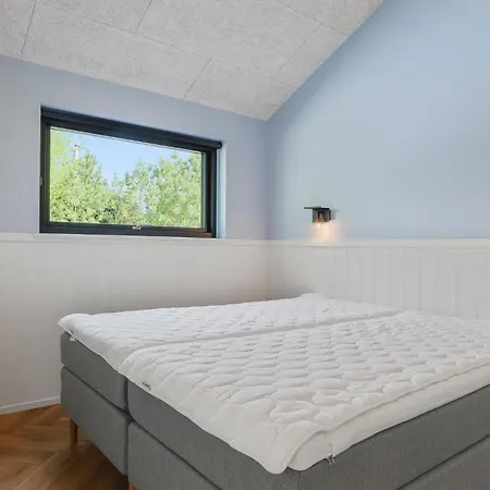 Cozy Home In Hadsund With Sauna *